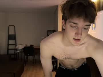 exclusiveflexboy