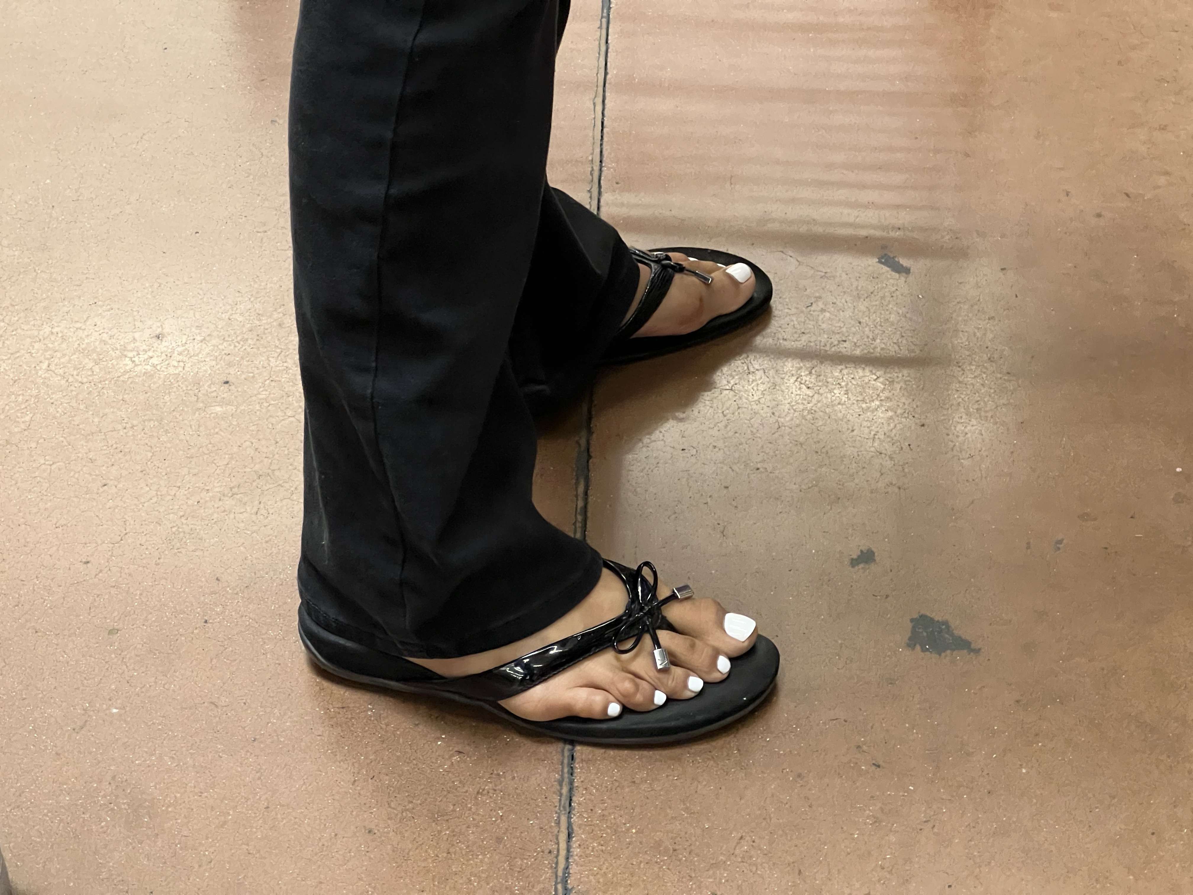 Gilf and milf feet at supermarket — 12
