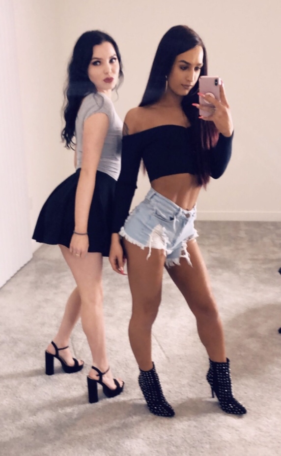 5'4 Transgender Pornstar Khloe Kay With Friend — 8