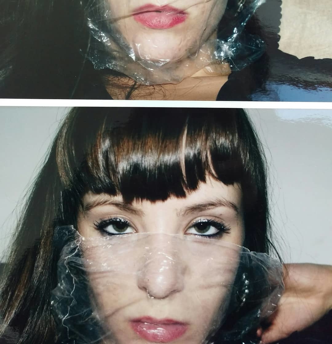 Stunning Celebrities With Bangs!!!! — 21
